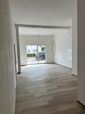 Foto - Schöne Doppelhaushälfte mit Garten und Terrasse