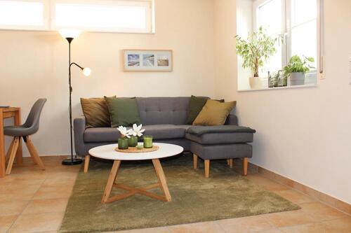 Foto - Möbliertes 2-Zimmer-Apartment - 900,00&nbsp;EUR Kaltmiete, ca.&nbsp; 42,00&nbsp;m&sup2;