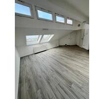 2 Zimmer DG Wohnung mit Aufzug und Tiefgarage - Kehl