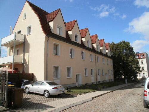 Foto - Frisch renovierte 2-Raum Wohnung in ruhiger Seitenstraße