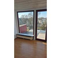 2 Zimmer Dachgeschoss Wohnung - 420,00&nbsp;EUR Kaltmiete, ca.&nbsp; 53,00&nbsp;m&sup2; in Lotte (PLZ: 49504)