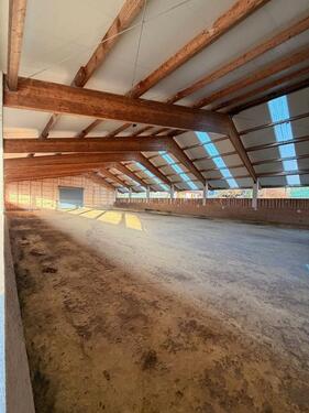 Foto - Unterstellplatz Wohnmobil, Wohnwagen, Van, Boot bis 8,50m