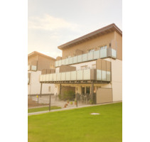 Luxuriöse & moderne Doppelhaushälfte in Jettingen-Scheppach