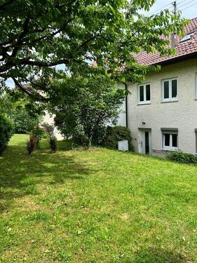 Foto - Schöne, helle, sanierte 3-Zi-Whg, EBK, Gartennutzung in GD-Stadt