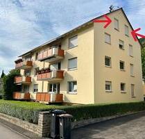 Wunderschöne Dachgeschoss-Wohnung in ruhiger Lage - provisionsfre - Bad Urach