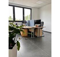 Privater Büro-Arbeitsplatz: Ruhig, strukturiert, flexibel – 2–4 Personen - Brühl