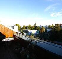 Niedrigste Energiekosten --- Südterrasse 10 m2 + 4 Zi Dachgeschoß - Berlin Pankow