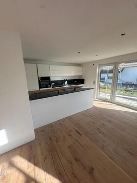 Foto - Erstbezug nach Sanierung: Moderne 3-Zi.-Wohnung mit Garten