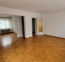 3-12-Zimmer-Wohnung in Frickenhausen - Nürtingen