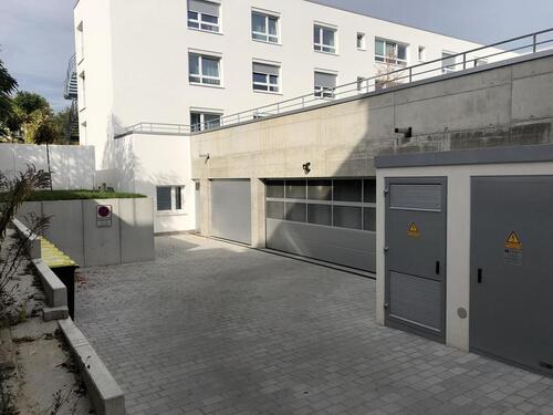 Foto - Ebenerdige neuwertige Lagerfläche mit Büro zu vermieten