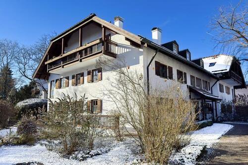 Foto - Gemütliche Dachgeschosswohnung mit Balkon und Schwedenofen in Tutzing