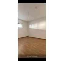 2 Zimmer Erdgeschosswohnung - 1.020,00&nbsp;EUR Kaltmiete, ca.&nbsp; 92,00&nbsp;m&sup2; in Kahl am Main (PLZ: 63796)