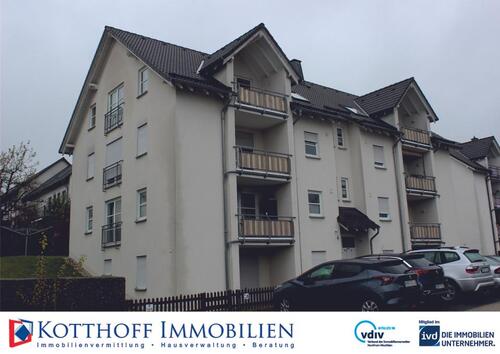 Foto - Erstbezug nach Renovierung - 3 Zimmer mit Stellplatz und Balkon in ruhiger Wohnlage