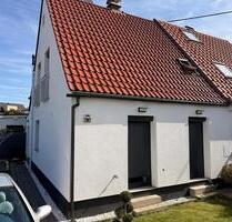 Traumhaftes Haus mit Garten - 1.000,00&nbsp;EUR Kaltmiete, ca.&nbsp; 90,00&nbsp;m&sup2; in Lauingen (Donau) (PLZ: 89415)