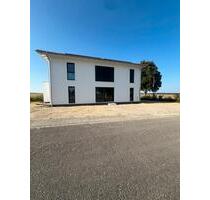 Erdgeschosswohnung mit Schreinerküche: 4,5 Zimmer in Kranzberg