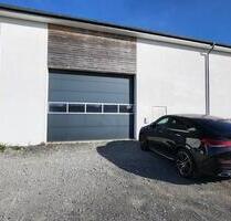 Gewerbehalle mit Bürofläche und Parkfläche zu vermieten - Salzkotten