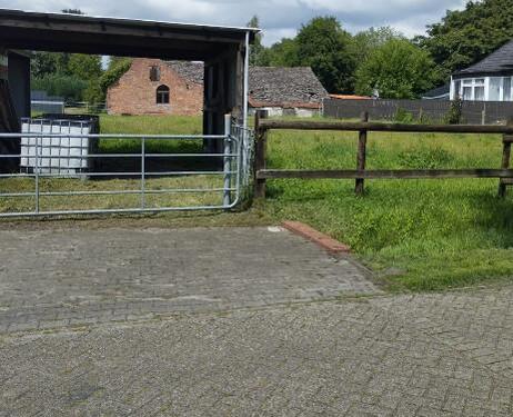 Foto - *** kleine Pferdeweide in Papenburg am Obenende ***