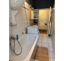 (AUF ZEIT!) 2-Zimmer Altbauwohnung in Friedrichshain, Berlin