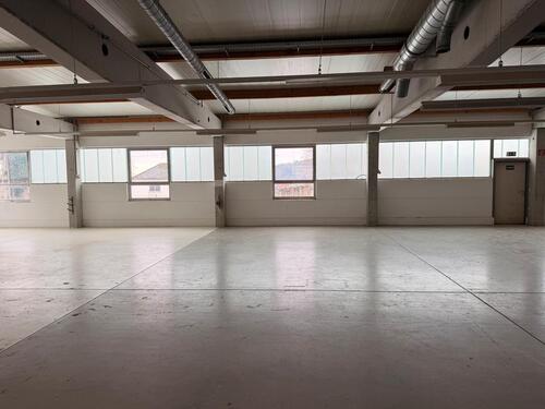 Foto - Stellplatz zu vermieten - 100,00&nbsp;EUR Kaltmiete, ca.&nbsp; 20,00&nbsp;m&sup2;