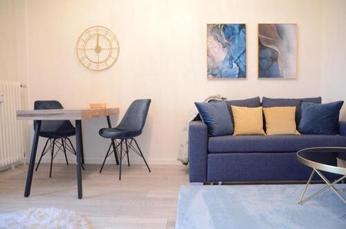 Foto - Modernes & voll möbliertes 1-Zimmer-Apartment mit Balkon in Bonn