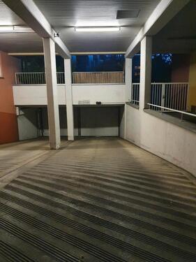 Foto - Tiefgaragenplatz SUV geeignet KEIN Duplex