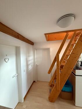 Foto - Helle 2 Zimmer Maisonette-Wohnung in Bahnhofsnähe zu vermieten
