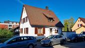 Foto - Haus mit Garagen Garten Freisitz Keller Kamin
