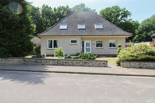 Foto - Einfamilienhaus zum Verkauf - 380.000,00&nbsp;EUR Kaufpreis, ca.&nbsp; 171,00&nbsp;m&sup2;