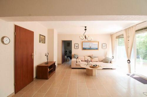 Foto - 6 Zimmer Einfamilienhaus zum Kaufen in Burg (Dithmarschen)