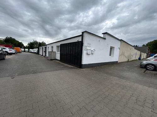 Foto - Büro (zwei Räume) zu vermieten mit 5 Parkplätzen (optional)