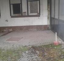 Überdachter geschützter PKW Stellplatz direkt in Merchweiler