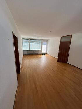 Foto - Helle 4-Zimmer-Wohnung mit Balkon zu vermieten