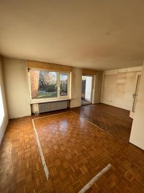 Foto - Reihenhaus mit Ausbaupotential in Bestlage, Renovierungsbedürftig