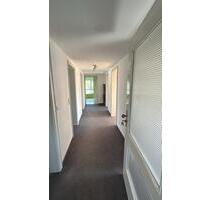 4 Zimmer Wohnung 2.OG - 1.000,00&nbsp;EUR Kaltmiete, ca.&nbsp; 85,00&nbsp;m&sup2; in Ebersbach an der Fils (PLZ: 73061)