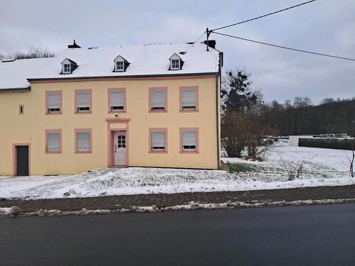 Foto - Bauernhaus zu vermieten - 1.250,00&nbsp;EUR Kaltmiete, ca.&nbsp; 140,00&nbsp;m&sup2;