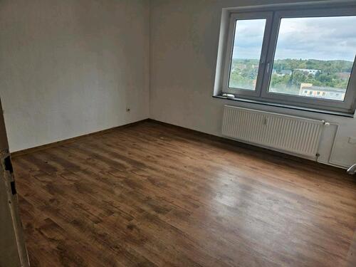 Foto - 3 Zimmer Wohnung - 80.000,00&nbsp;EUR Kaufpreis, ca.&nbsp; 77,00&nbsp;m&sup2;