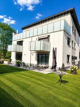 Foto - Traumhafte Wohnung - großzügig, lichtdurchflutet mit sonnigem Garten