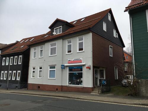 Foto - Zentral gelegene 3 ZKD-Erdgeschoss-WHG zu vermieten, Garage