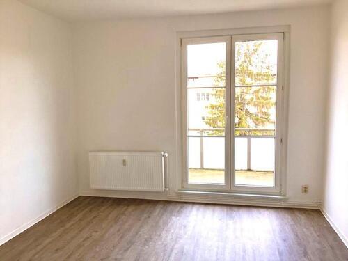 Foto - renovierte 2-Zimmer-Wohnung mit Tageslichtbad + Balkon