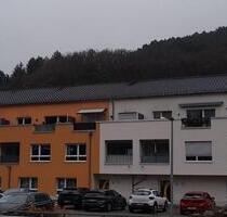 Moderne 2-Zimmer-Wohnung mit Loggia, EBK & Stellplatz in Kordel - Trier West-Pallien