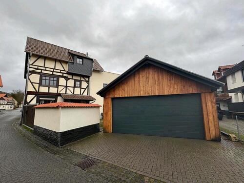 Foto - Charmantes Einfamilienhaus mit Garten, Pool und Dachterrasse
