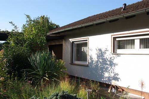 Foto - 7 Zimmer Bungalow zum Kaufen in Albersweiler