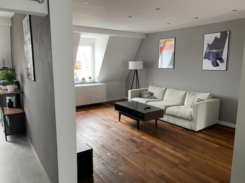 Foto - Stilvolle 2,5-Zimmer Maisonette-Wohnung (ohne Provision, mit EBK)