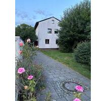 1 Zimmer Wohnung 20m^2 mit Garten (6 Monate Befristet) + Verlänge - München Maxvorstadt