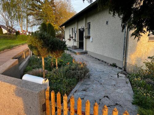 Foto - 5 Zimmer Hochparterre zur Miete in Monheim