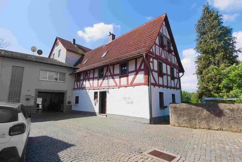 Foto - 6.5 Zimmer Bauernhaus, Landhaus zur Miete in Münzenberg