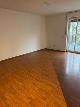 Foto - Attraktive 3-Zimmer-Wohnung mit Balkon, Einbauküche & Tiefgaragen
