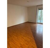 Attraktive 3-Zimmer-Wohnung mit Balkon, Einbauküche & Tiefgaragen - Frontenhausen