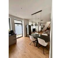 helle 3 - Zimmer Maisonette Dachgeschosswohnung mit Balkon u. EBK - Magdeburg Alte Neustadt