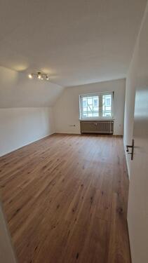 Foto - 4 Zimmer Dachgeschoßwohnung zur Miete in Rauschenberg